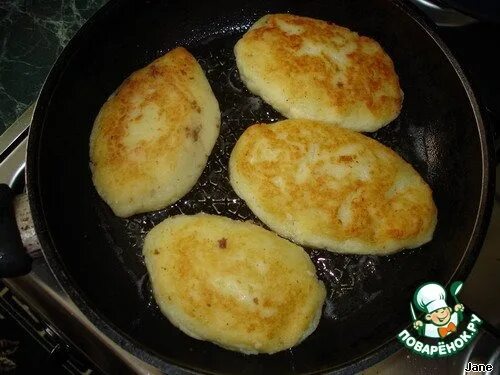 Зраза с манкой. Манные зразы. манные зразы с мясом. зразы с манкой. манные зразы с яйцом.