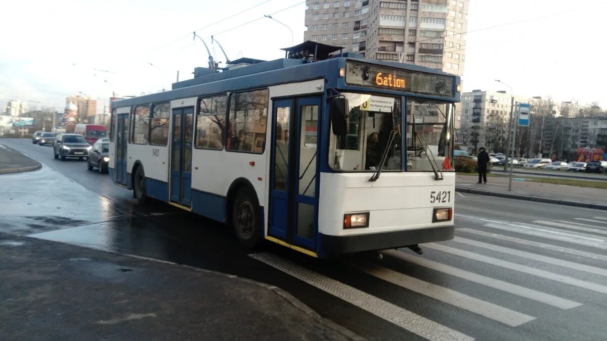 Троллейбус 38 маршрут остановки. ВМЗ 375 СПБ. Троллейбус 38. Троллейбус в Питере 38. Троллейбус ВМЗ 375 В Петербурге Таганрог.