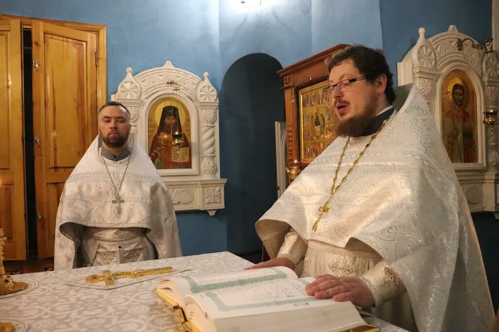 орёл ахтырский собор протоирей димитрий захаров с паствой фото. настоятель храма вознесения господня. храм вознесения господня пермь настоятель храма. протоиерей виктор храм вознесения. настоятель храма вознесения господня.