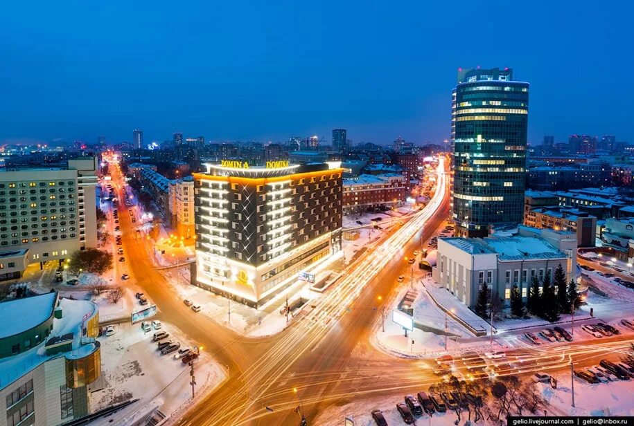 ночная улица ленина в новосибирске. фотографии столица сибири - новосибирск. сибирь новосибирск город. ночной зимний новосибирск. зимний новосибирск - заснеженный мегаполис.