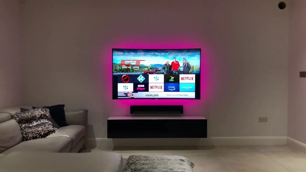 42pfl9803h. Мягкий диван свет от телевизора. Картинка для настройки ambilight. Телевизор светы. Телевизор светы.