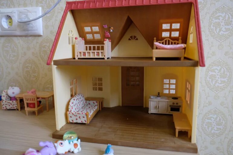 игра "домики". картонный кукольный домик. домик из картона. детский картонный домик. как надо делать домик.