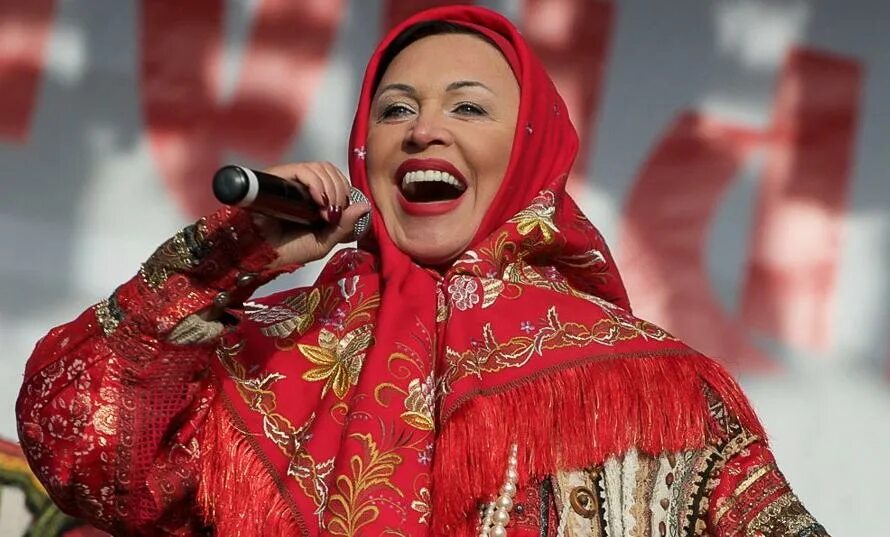 Зыкина молодая. Надежда бабкина. Надежда бабкина фото. Надежда бабкина 2005. Народные певицы.