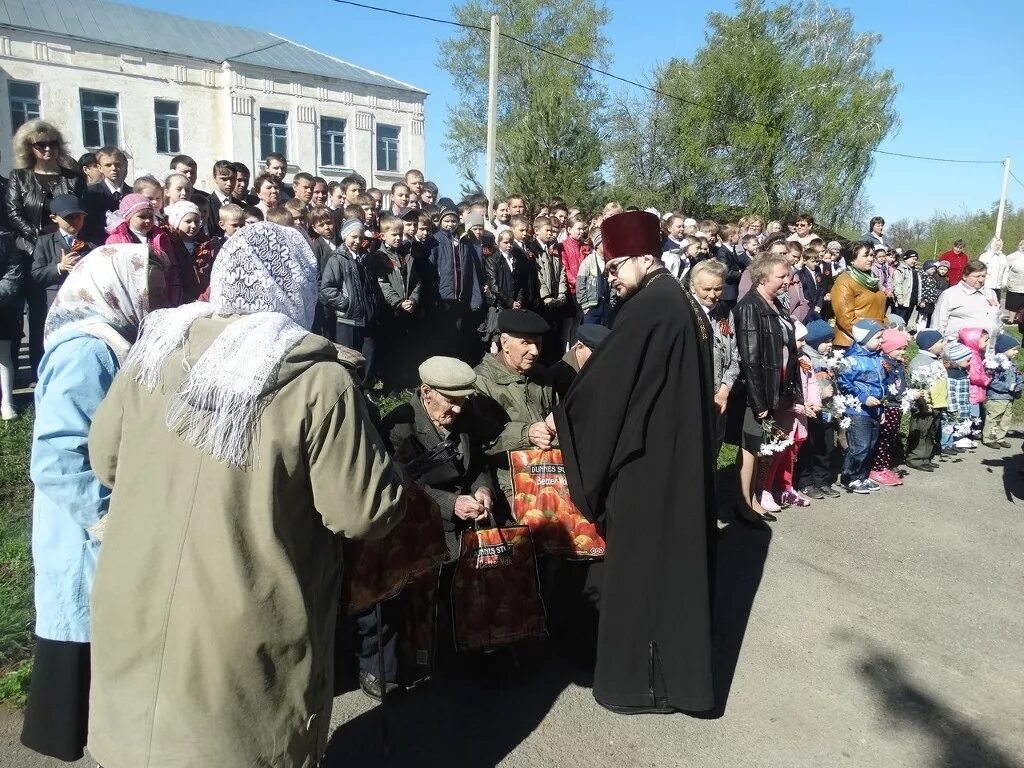 Погода в кривополянье чаплыгинского. Село Троекурово Чаплыгинского района. Село Троекурово Липецкая область Чаплыгинский район. Троекурово Липецкая область Чаплыгинский район станция. Сайт школы Троекурово Чаплыгинского района.