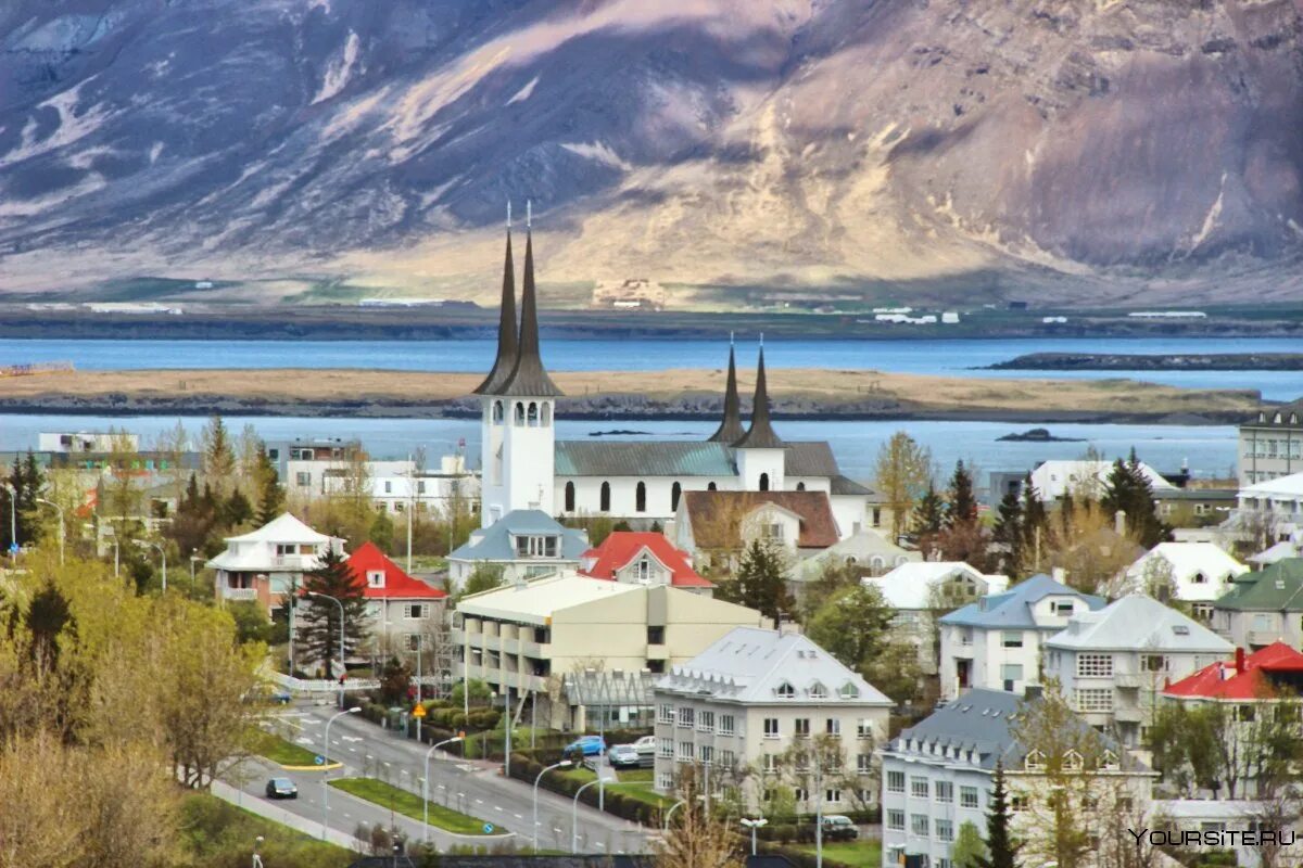 Рейкьявик столица исландии. Г рейкьявик. Монровия рейкьявик. Рейкьявик столица исландии фото. Исландия рик явик.