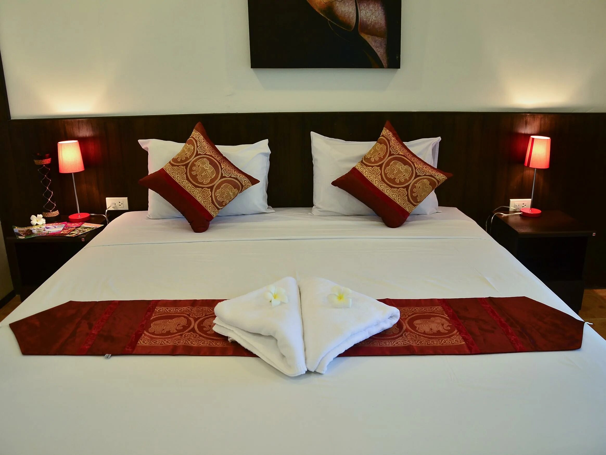 отель возле аэропорта пхукет. Airport beach hotel phuket 4. The bell airport phuket hotel 4*. пхукет отель аэропорт. отель в тайланде дешёвые.