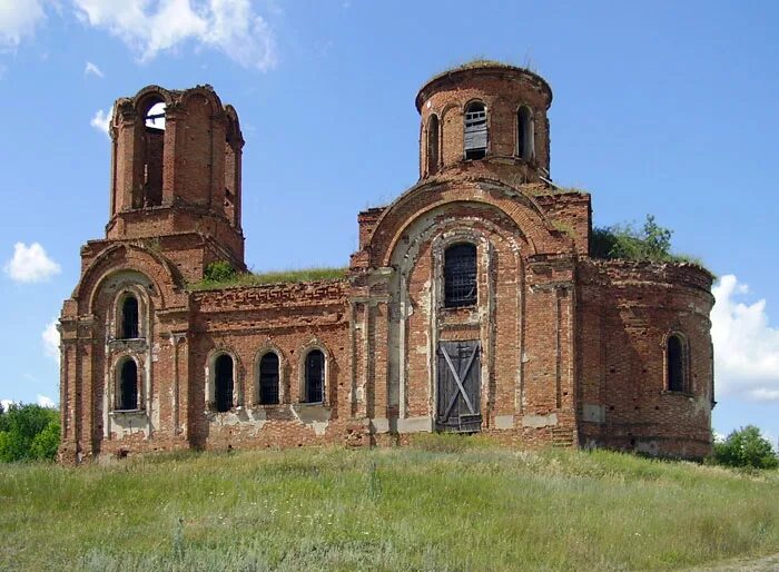 Села острогожского района. Храм в Петренково Острогожский район. Петренково Воронежская область. Острогожский район Петренково храм Святого духа. Воронежская область село Петренково храм.