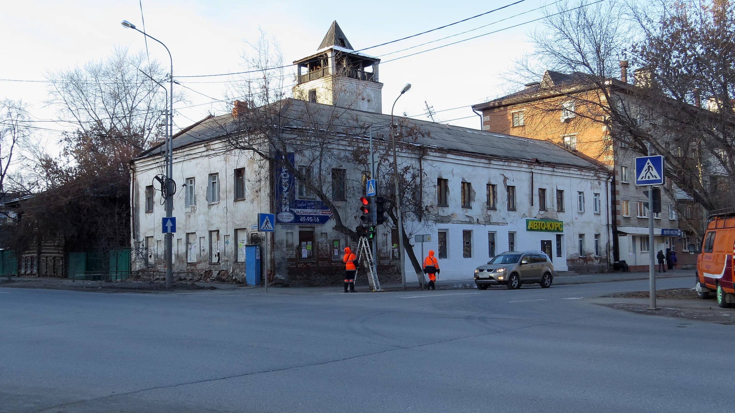 Пожарная каланча тюмень осипенко 35. Пожарная каланча тюмень осипенко 35. Осипенко 34 тюмень история дома. Улица осипенко тюмень каланча. Тюмень ул осипенко 81.