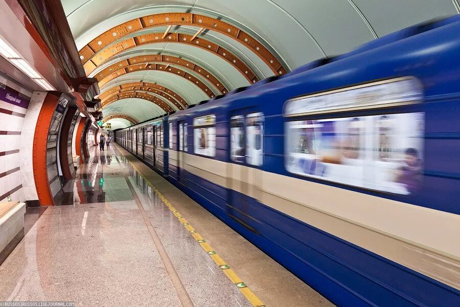 Метро спб отзывы. Санкт-Петербургский метрополитен. Метро метрополитен Санкт Петербург. Метро Питер платформа. Петербургский метрополитен Юго-Западная.