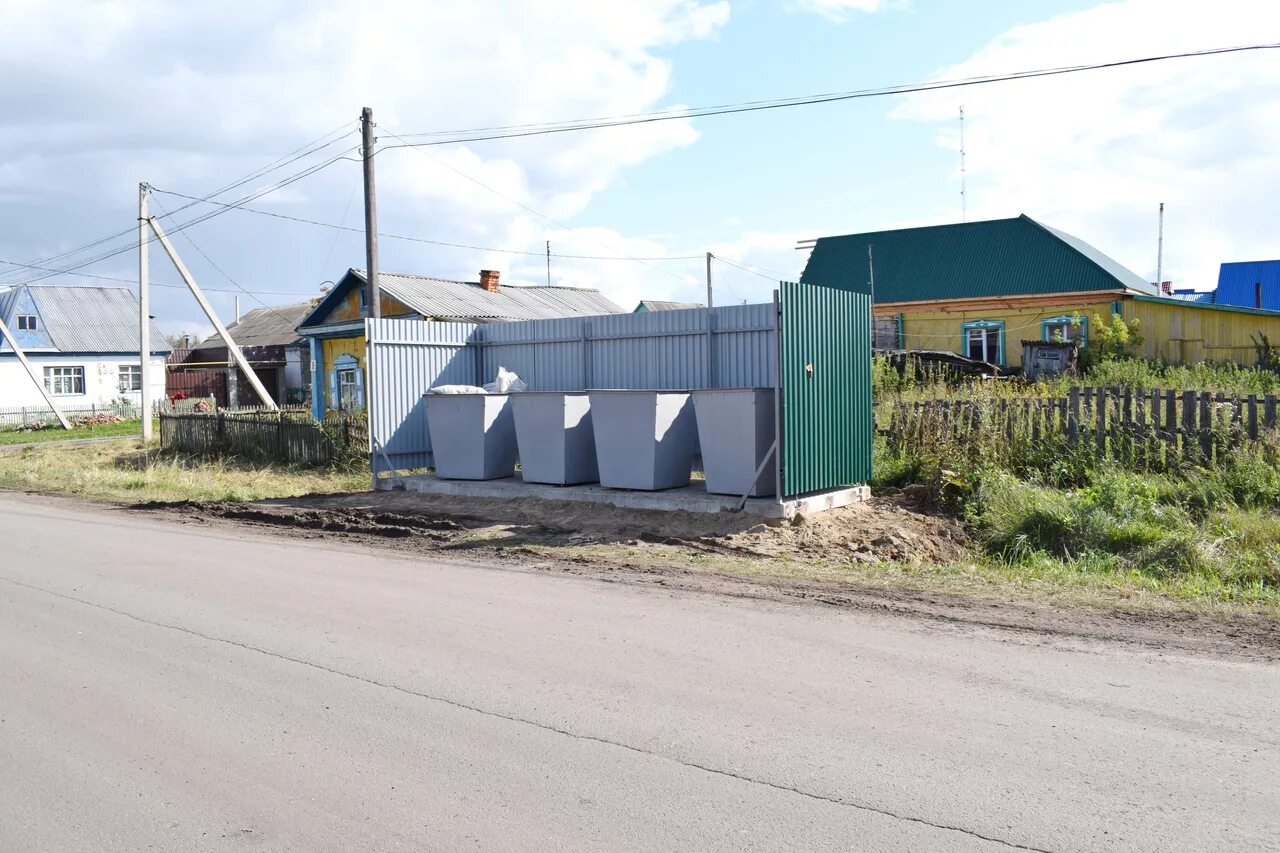 Погода рп полтавка омской. Омская область полтавский район р. Полтавский район омская область музей. Рп полтавка омская область. Памятники р.