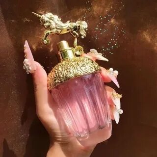 Розовые духи с блестками