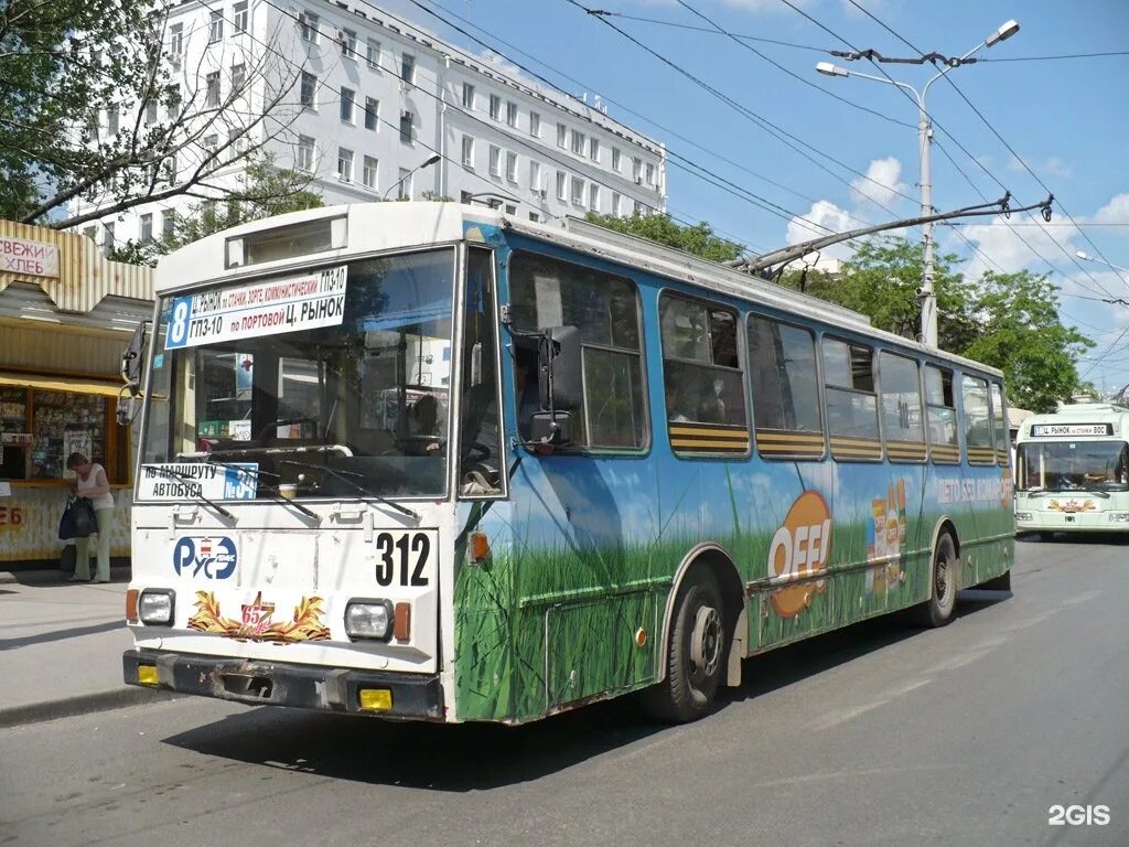 Троллейбус ростов на дону маршрут. Шкода 14 тр в Ростов на Дону. 8 Троллейбус Ростов. Троллейбус Шкода 14тр Ростов на Дону. Троллейбусная 8 Ростов-на-Дону.