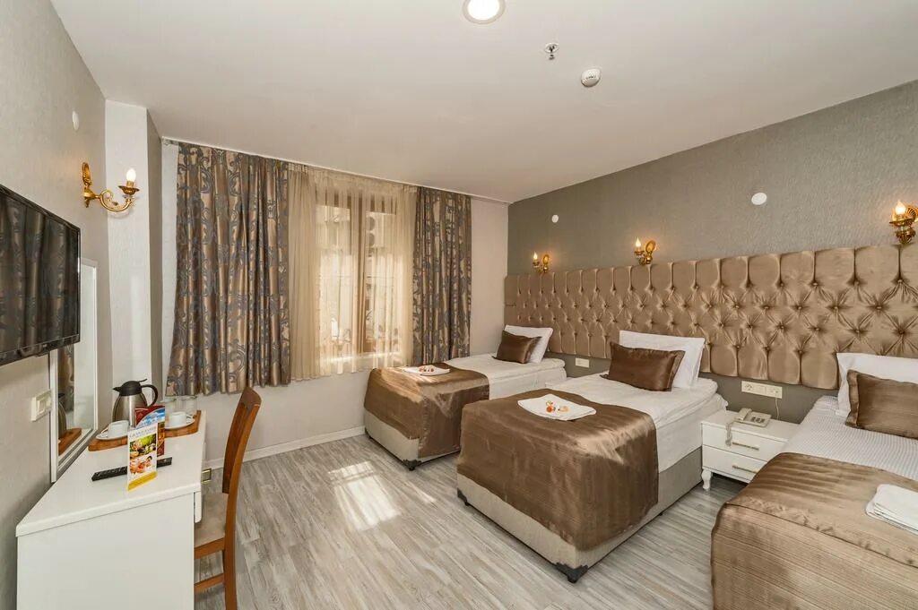 Hotel pamir. Отель Grand Pamir Стамбул. Grand Pamir Hotel 4* (Лалели). Grand Pamir Hotel 3* (Istanbul). Памир Плаза гостиница.