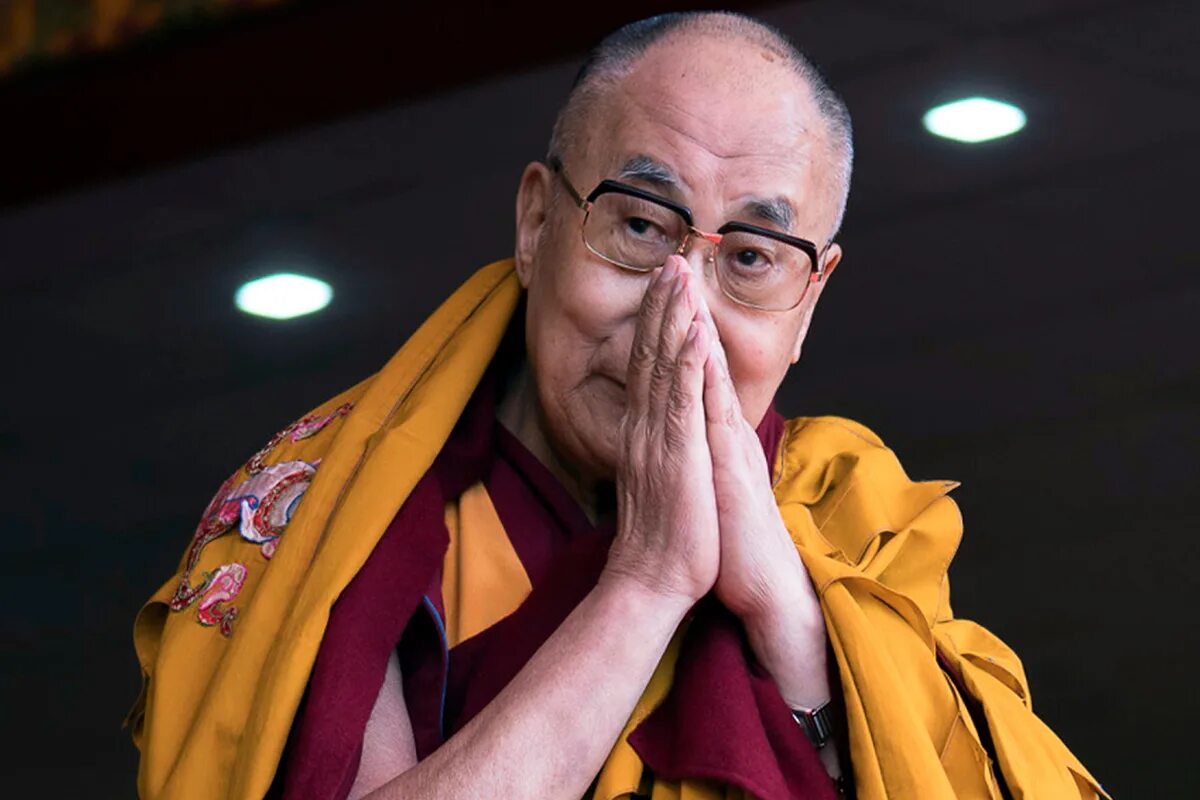 Духовный л. Далай лама. Далай лама 14. Нгагва́нг Ловза́нг Тэнцзи́н Гьямцхо́, Далай-лама XIV. Далай-лама XIV 2022.