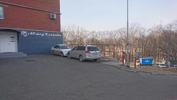 Краснореченская 111 хабаровск. Ул российская 80. 90. Двор старого многоквартирного дома. Г.