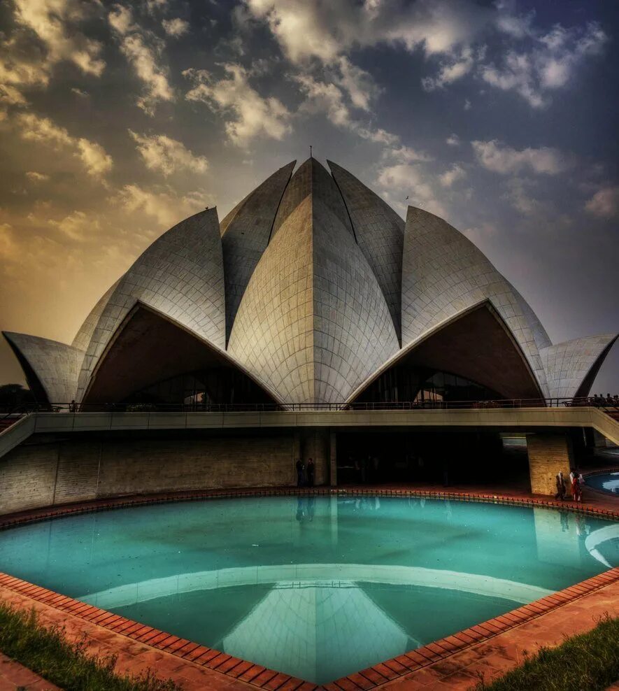 7 чудес света тадж махал. Тадж махал чудо света. Архитектурное сооружение считается 1 из чудес света. Галикарнасский мавзолей мавсола. Пирамида кукулькана мексика.