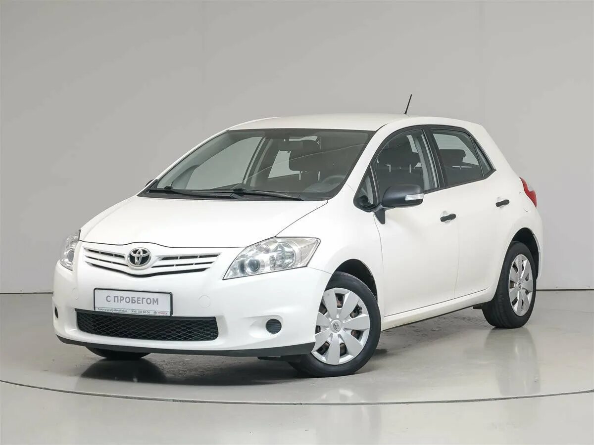 Toyota Auris 2012. Тойота аурис 2012 белый. Toyota Auris 1. Toyota auris 1.6