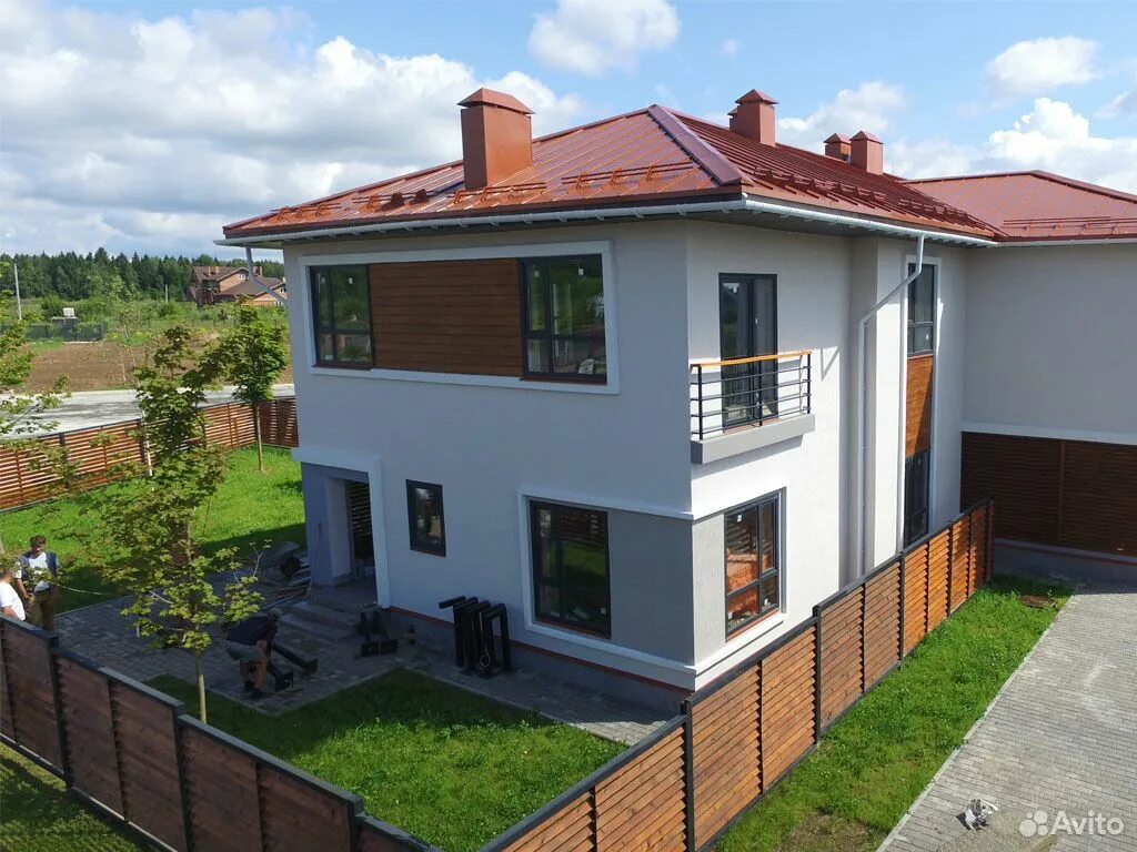 дома на двух сотках. домик на участке 4 сотки. дома на двух сотках. дом на участке 2 сотки проект. двухэтажный дом на 5 сотках.