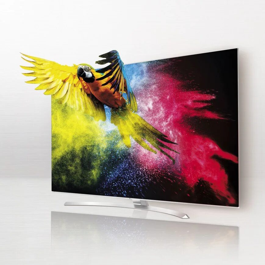 Lg tv алиса. LG 65uh950v. LG super UHD. Реклама телевизора. Трехмерный телевизор.