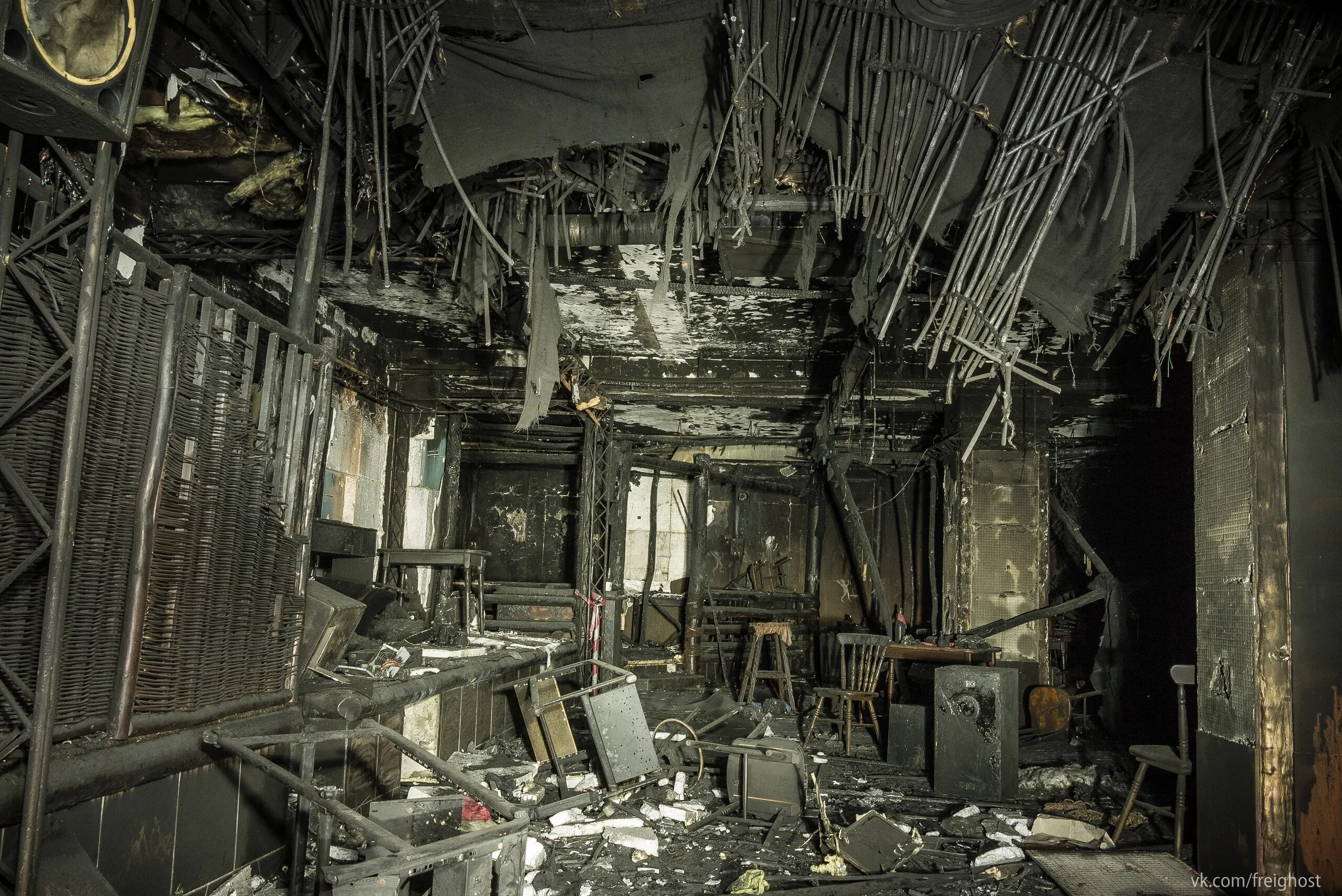 2009. хромая лошадь пермь пожар. хромая лошадь пермь пожар. пожар в перми хромая лошадь 2009. пожар в ночном клубе в перми.