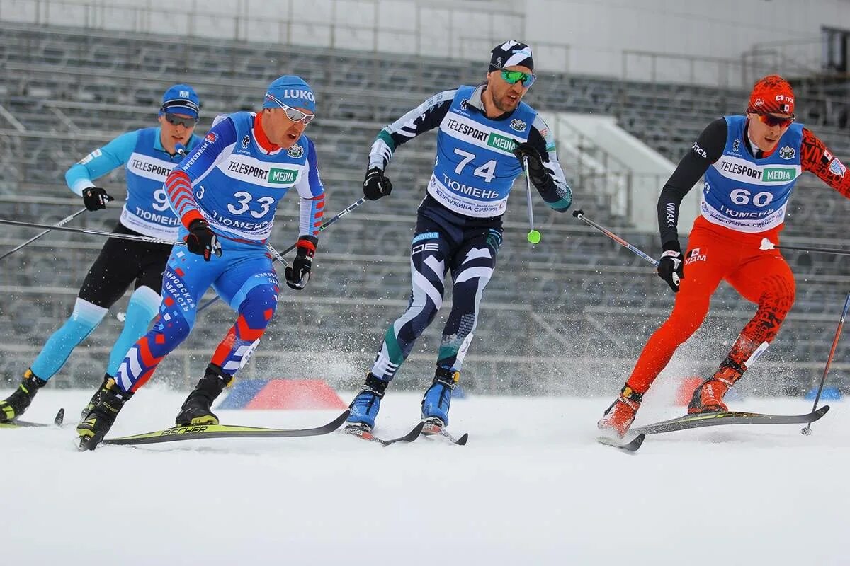 Лыжные гонки. Спорт лыжные гонки. Лыжный спорт в России. Гонки на лыжах.