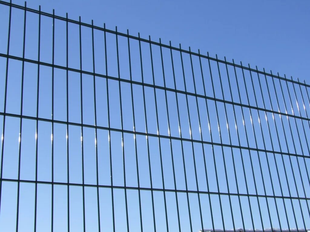 Сетка 2 d. Сетка 2 d. Панель bastion 5/6 2. Ппк зелёная 60*200/3,0 мм 1730*2500 мм. 53*2,5м 50*200мм/3мм/4р/raj6005.