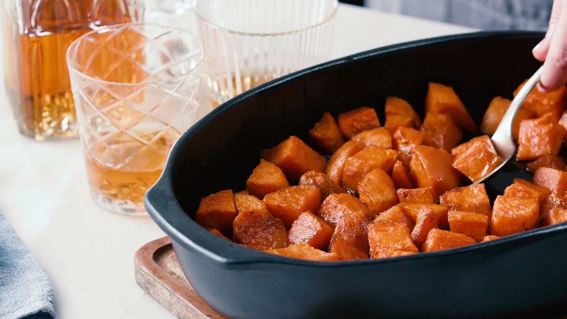 Запеченный батат. Запеченный батат. Батат айдахо. Батат айдахо. Картофель сладкий батат.