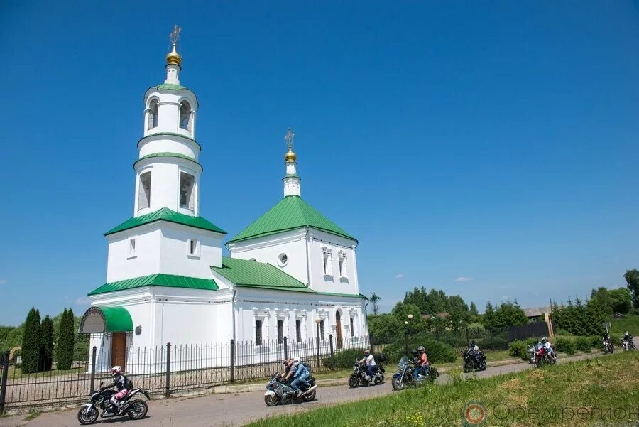 Троицкий район орловской области. Село Льгов Хотынецкого района. Село Льгов Орловская область. Церковь Льгов Орловское Полесье. Село Троицкое Орловская область.