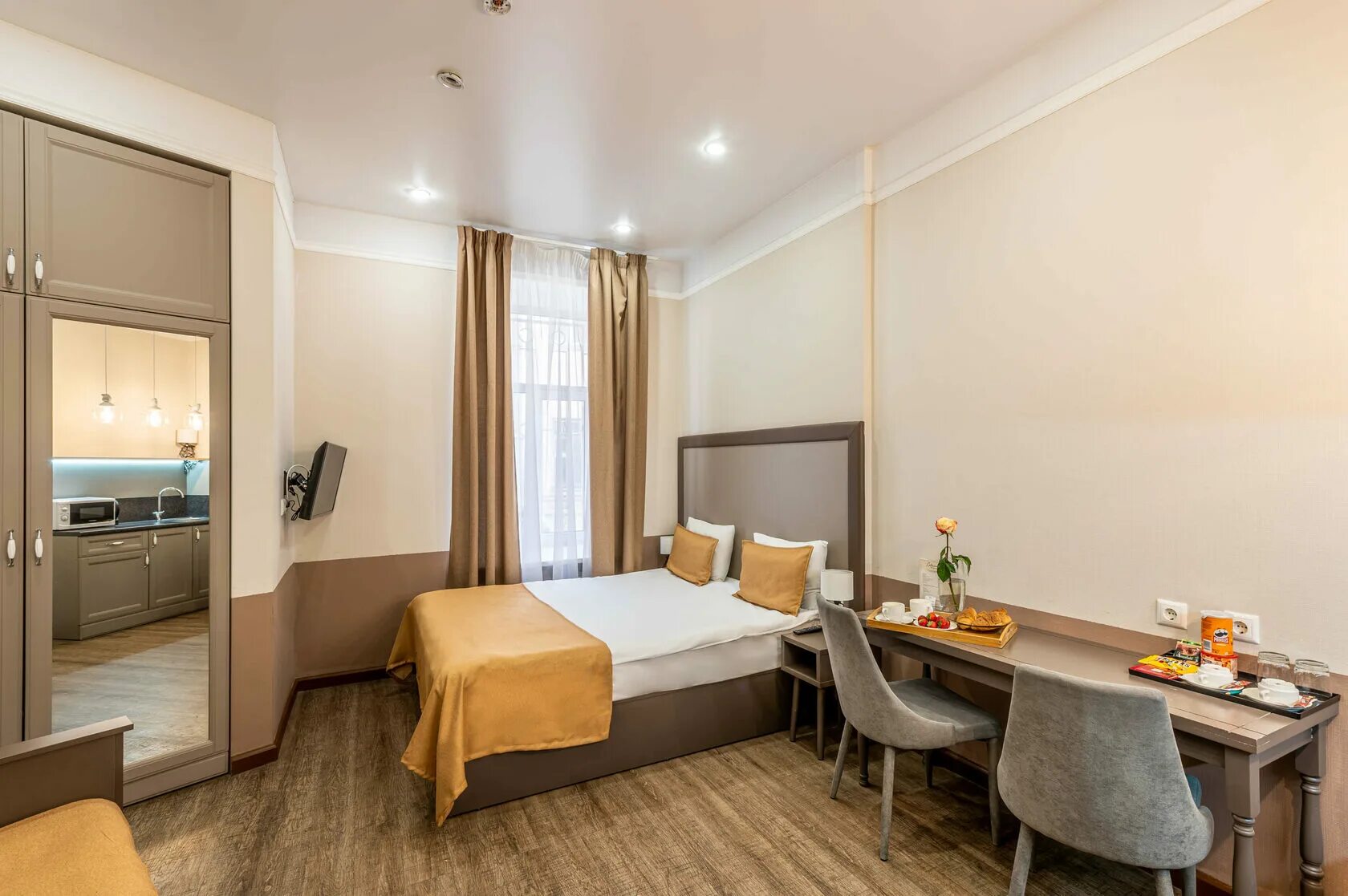 Бутик отель гамма санкт-петербург. Lotman boutique hotel санкт-петербург. Lotman boutique hotel санкт-петербург. Лотман отель. Отель рамада питер.