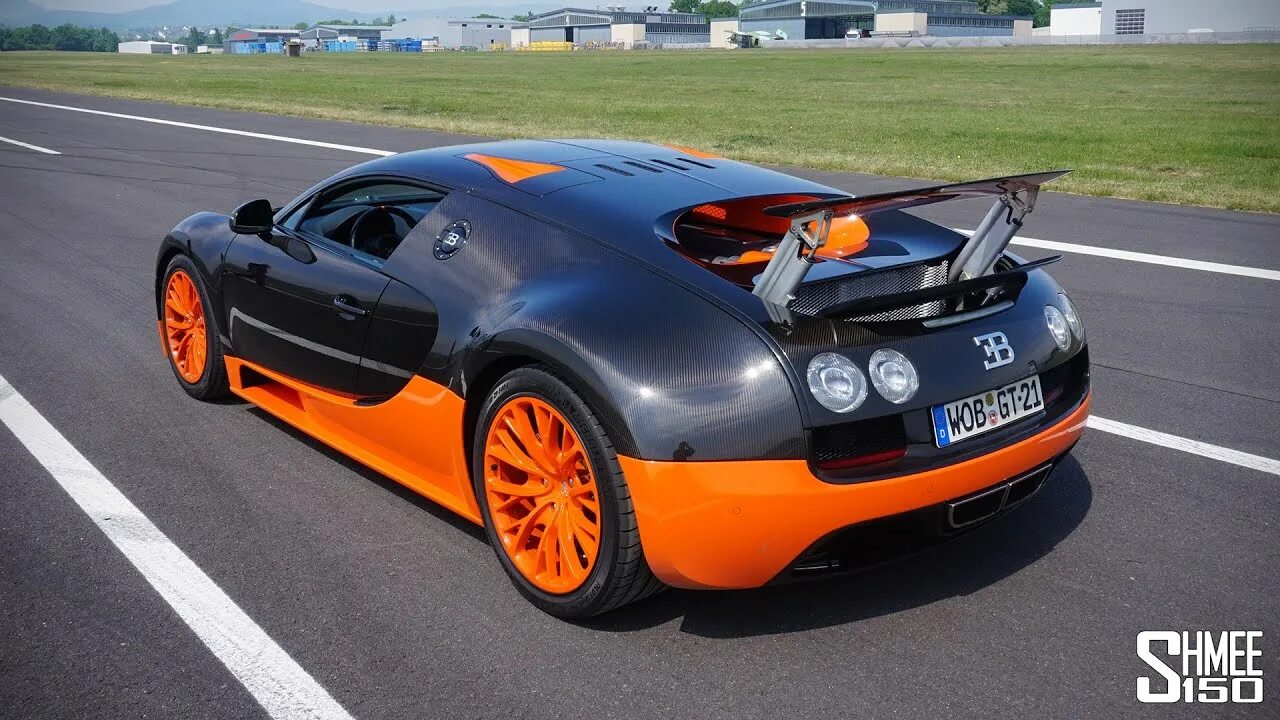 Super sport купить. Bugatti Veyron Supersport. Bugatti Veyron super Sport. Bugatti super Sport Veyron до 100. Бугатти Вейрон супер спорт скорость Макс.