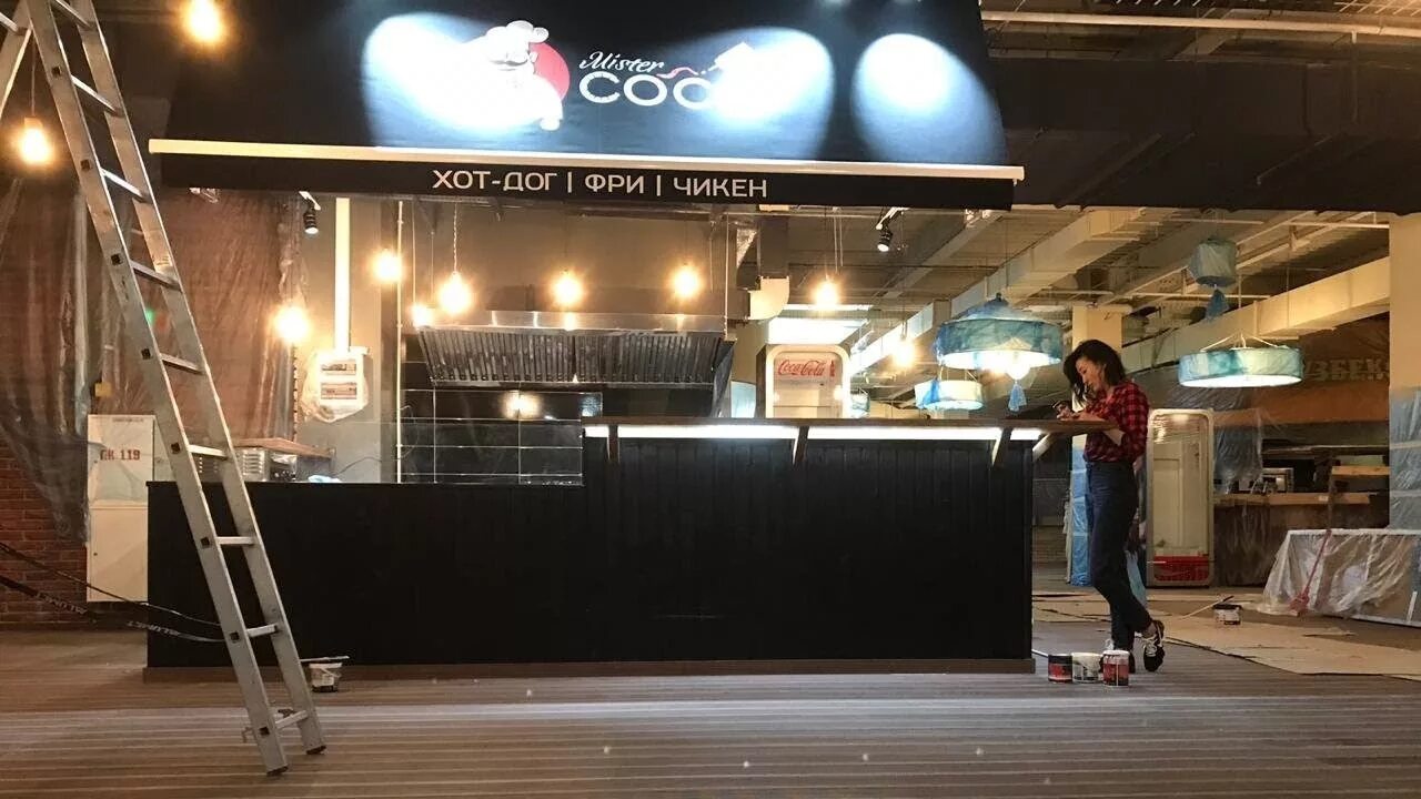 Тц аллея южно-сахалинск фудкорт. Фудкорт тц аллея. Фудкорт южно сахалинск. Аллея южно-сахалинск фудкорт. Тц березка ухта.