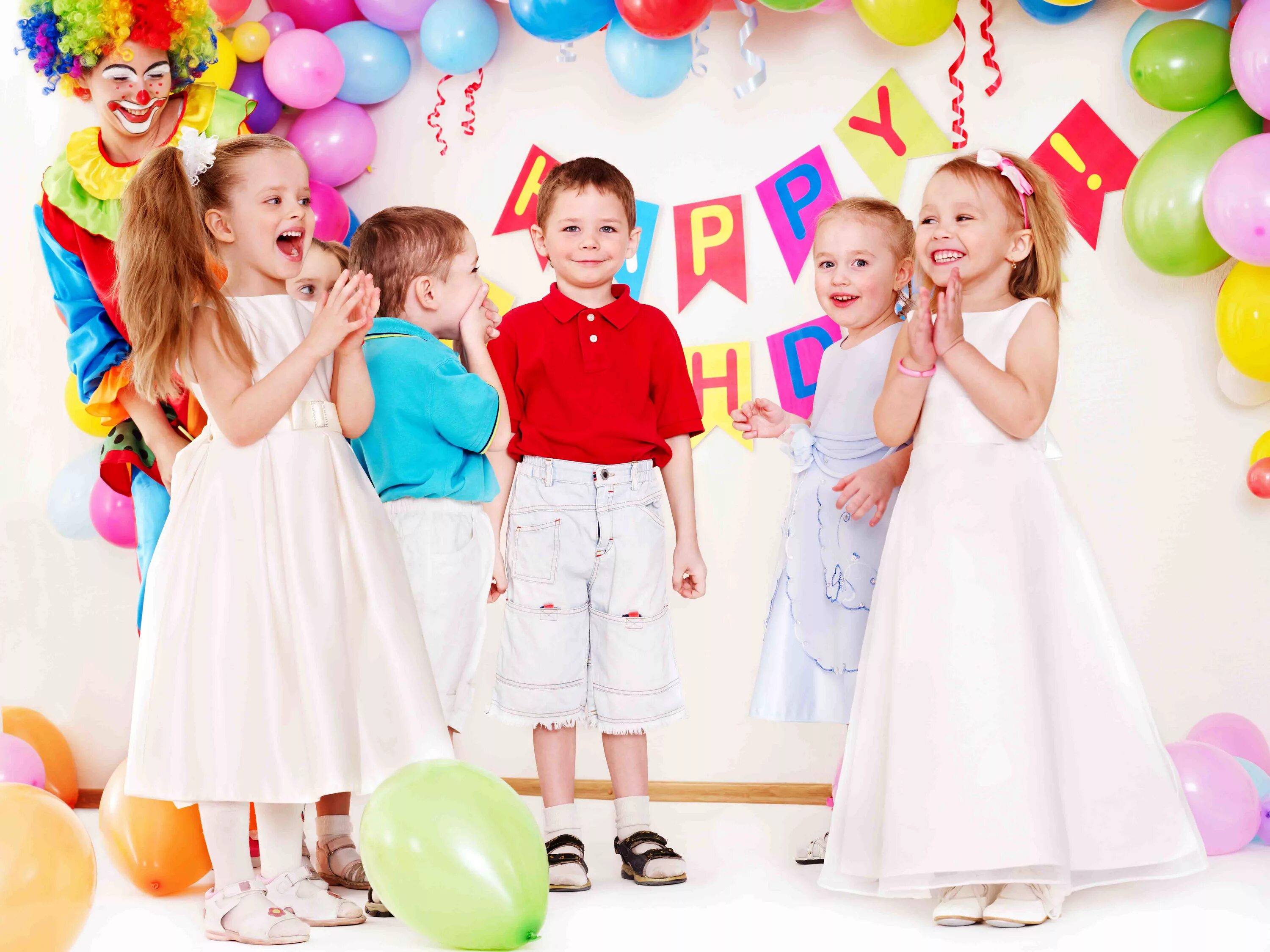 Платье на выпускной в детский сад. Св патрик ирландский праздник. Святой патрик ирландский праздник. Стилизованная вечеринка. Карнавал на велосипедах.