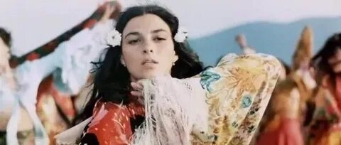 Табор уходит в небо в ролях