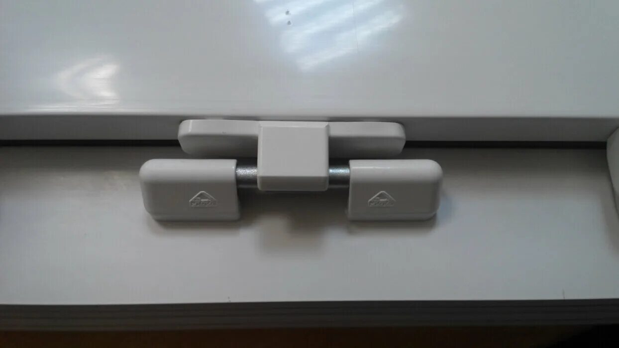 прижим рото. фурнитура рото скрытый прижим. фурнитура roto прижим. наружный прижим рото. фурнитура рото скрытый прижим.