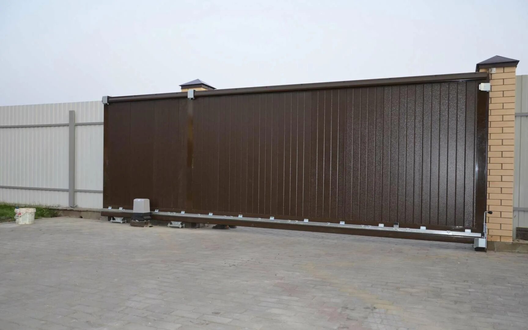 Сто ворот ишимбае. Сто с воротами. 100 ворот салават. 100 ворот. 100 ворот.