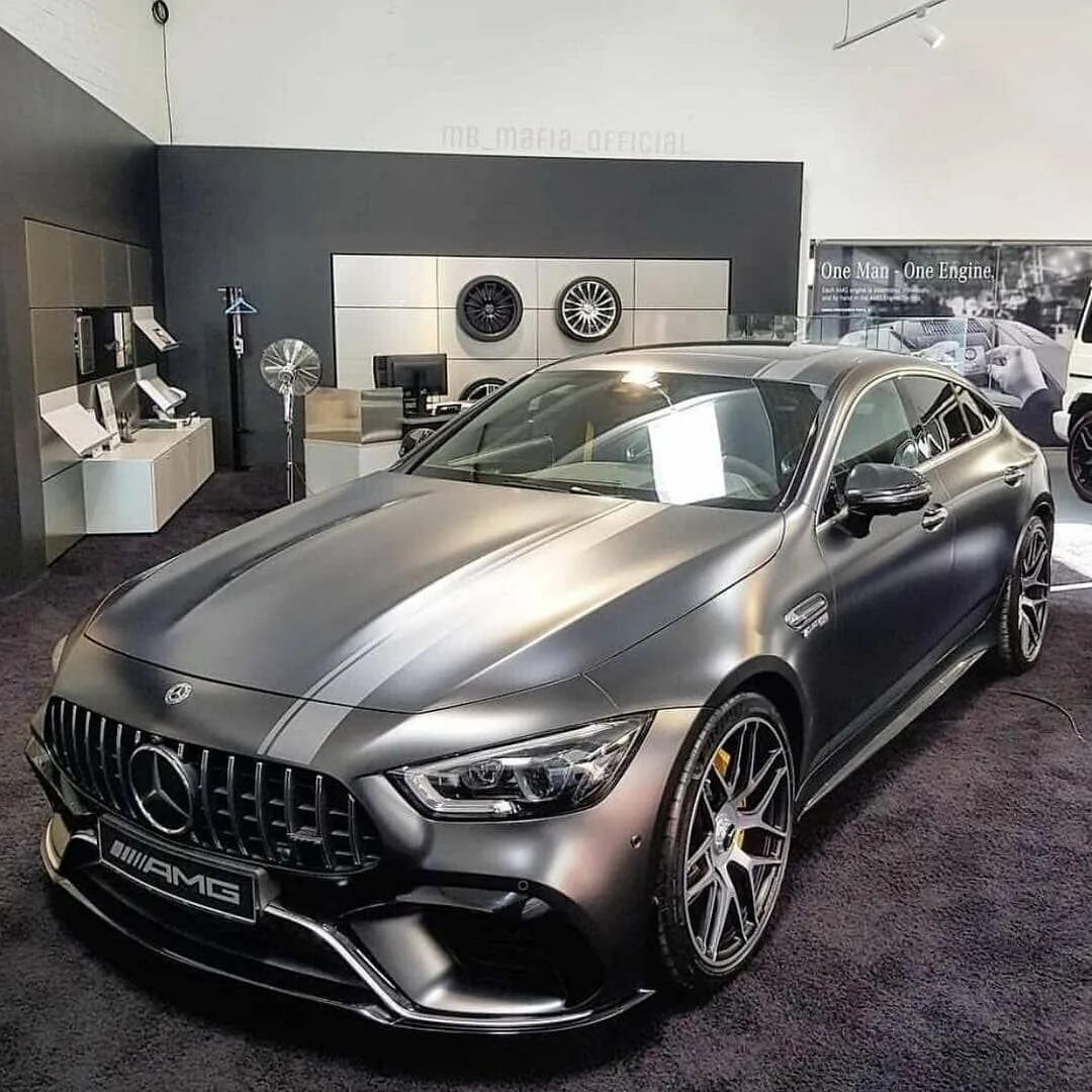 Мерседес акула купить. Mercedes Benz gt 63. Мерседес Бенц gt 63 AMG. Мерседес-Бенц AMG gt 63 s. Mercedes gt63.