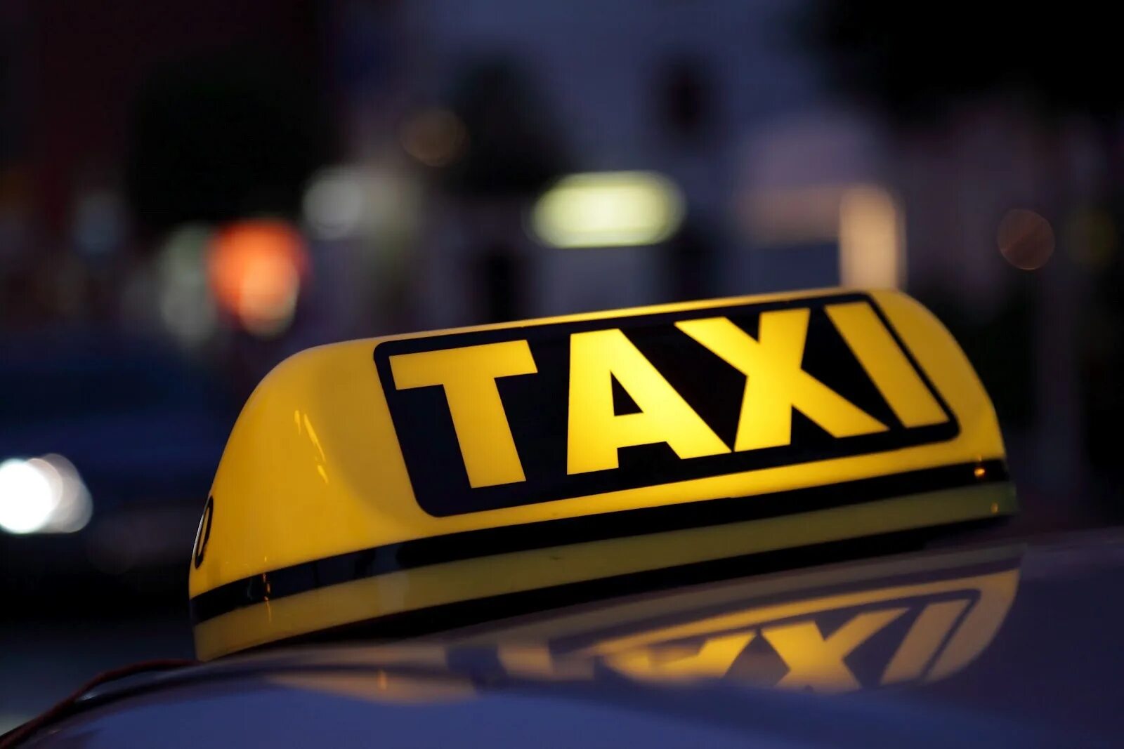 Международный день таксиста (International Taxi Driver Day). С праздником днем таксиста. Такси картинки.
