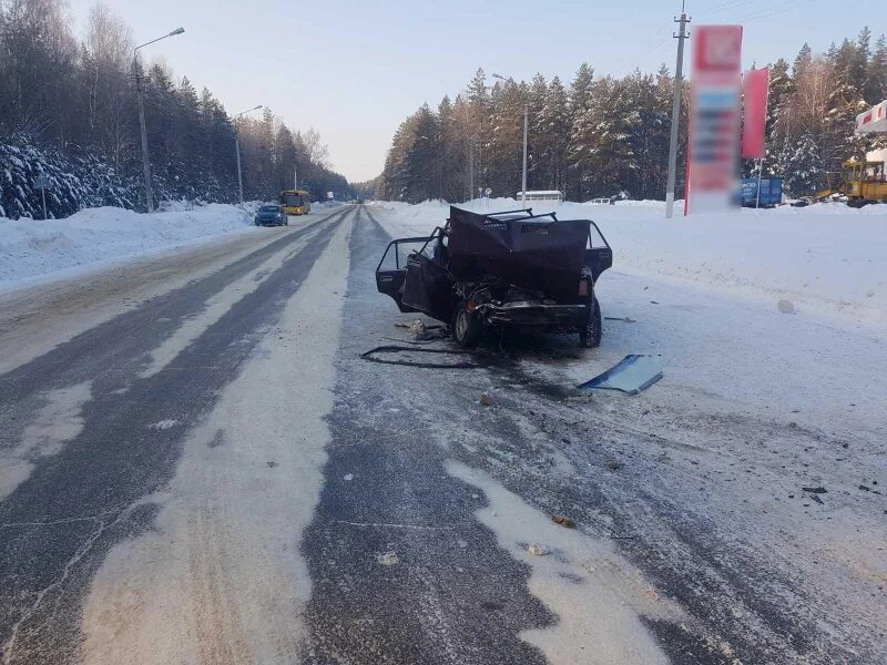мчс уразовка. 18 февраля 2021. день продовольственной и вещевой службы вс. дорожно-транспортное происшествие. кхл 2008 локомотив.