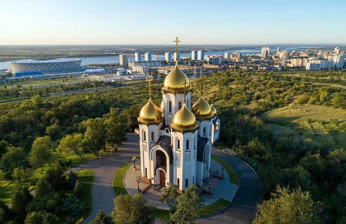 Храм всех святых на Мамаевом Кургане. Храм на Мамаевом Кургане Волгоград. Волгоград современный. Волгоград современный город. Россия 10 волгоград