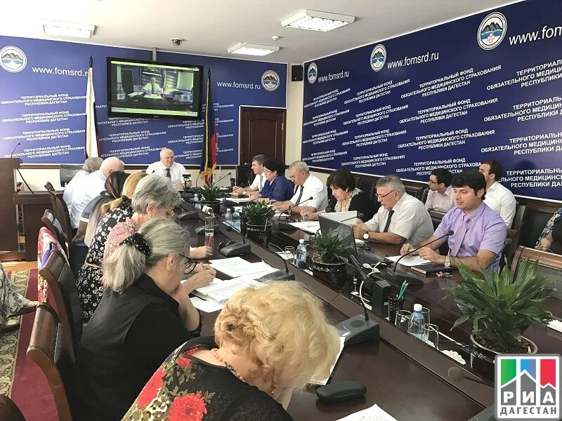 Тфомс рд. Магомед сулейманов фомс. Фомс дагестан. Фомс махачкала сотрудники. Руководитель тфомс дагестана.
