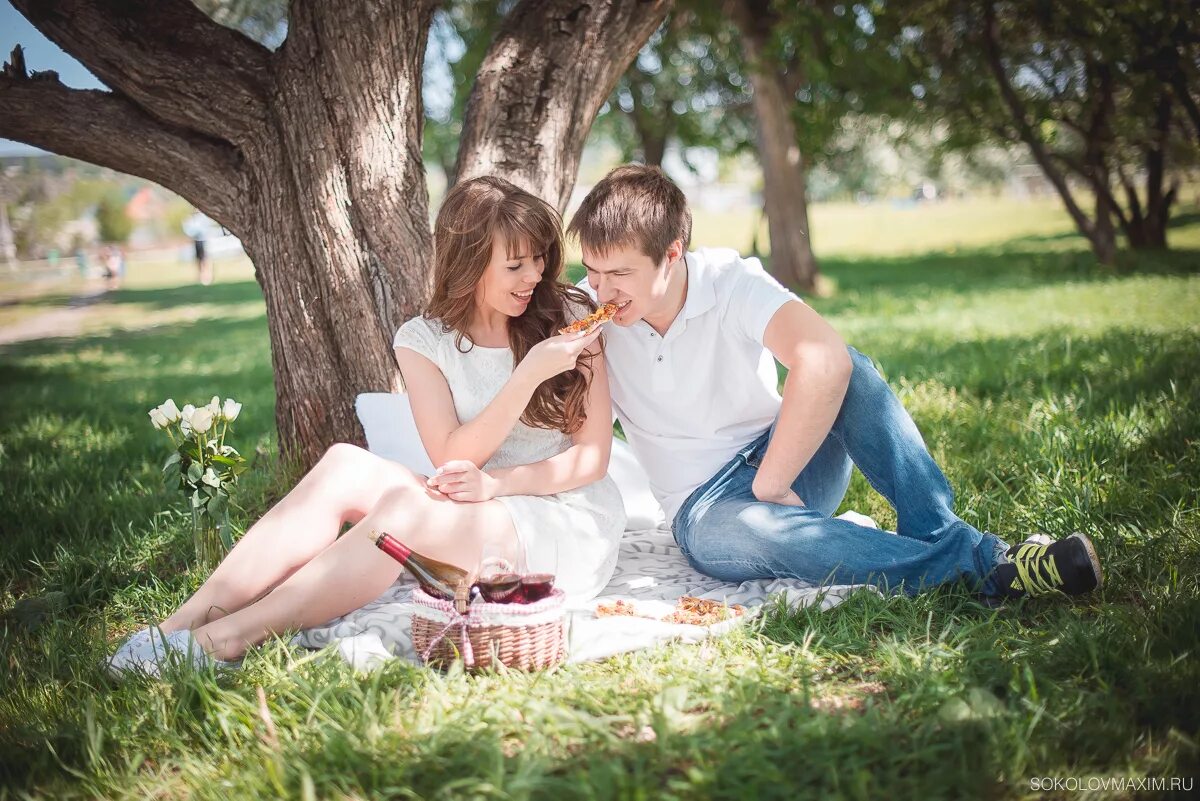 Love story сайт. Фотосессия в стиле лав стори Москва. Фотосессия лавстори на природе. Лавстори идеи.