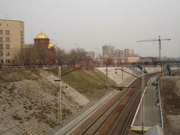 Правая обь новосибирск западный. Правая Обь Новосибирск. Станция правая Обь. Правая Обь вокзал. ЖД станция правая Обь.