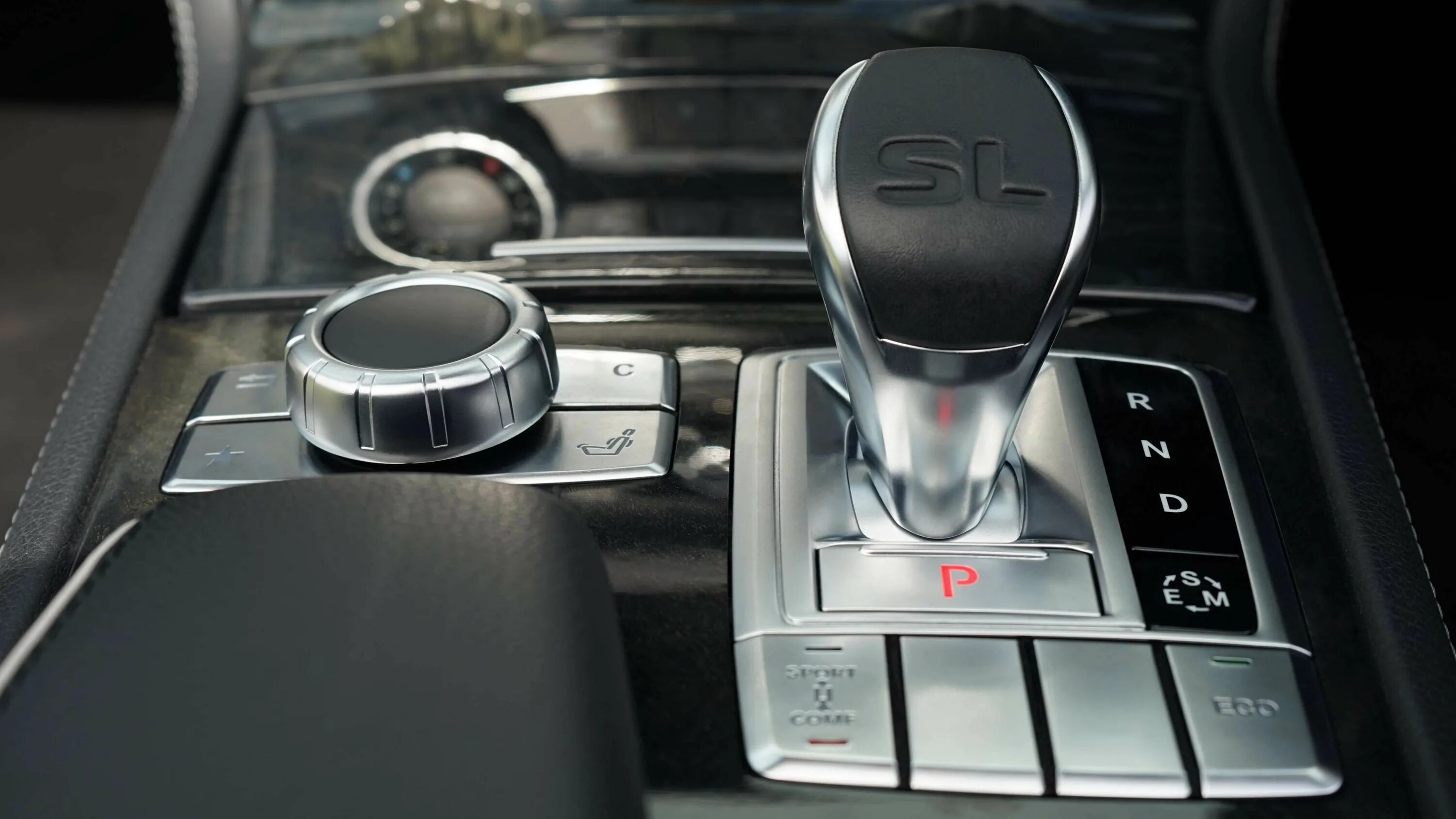 Auto automatic. Акпп спортшифт импреза. Рычаг акпп. Коробка передач steptronic bmw. Автомобиль с коробкой автомат.