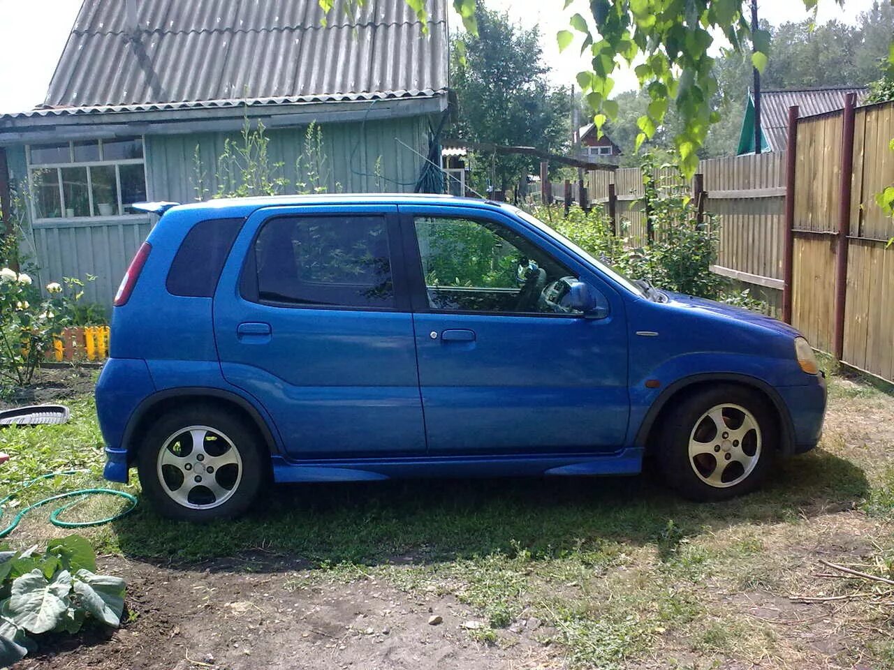 Suzuki swift 2000 1. Сузуки свифт 2000 фото. Suzuki swift 2000 1. Сузуки swifт 2000. Сузуки свифт 2000.