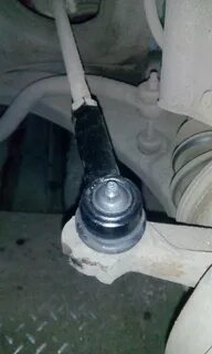 Когда менять рулевые наконечники