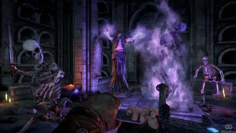 Игра где играешь несколькими персонажами