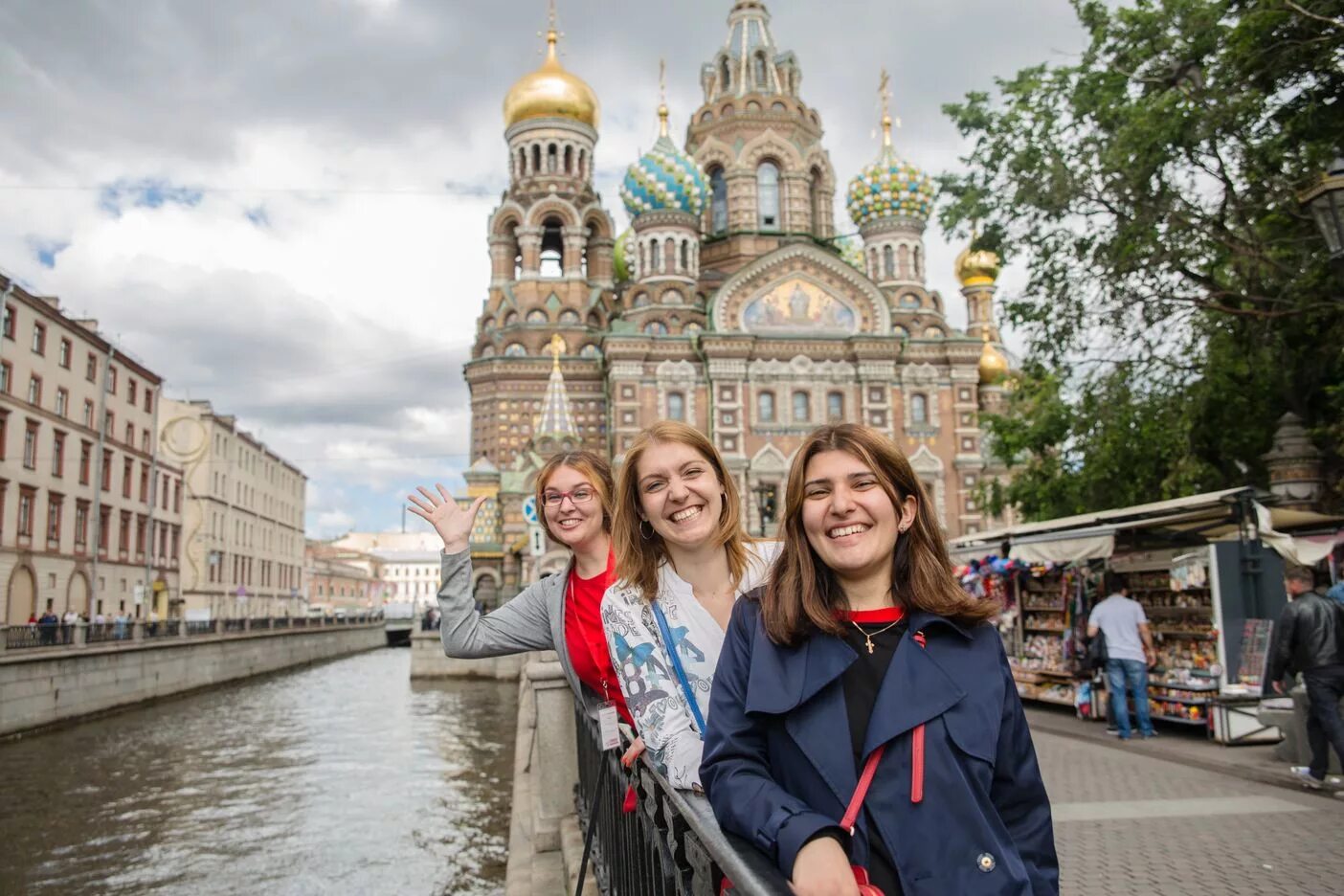 San Petersburg. Suvalova двorec St.Petersburg. Беззаботная женщина Sankt Petersburg. Питерский экскурсовод трип.