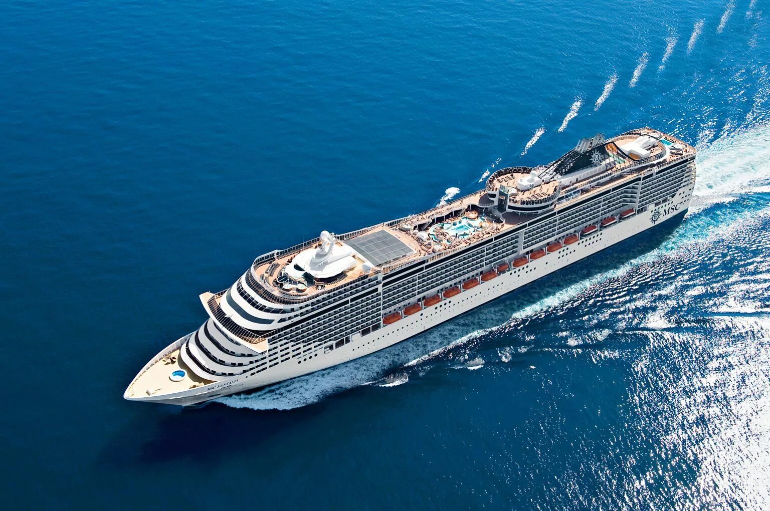 Круиз на лайнере msc. Лайнер msc fantasia. msc fantasia 5*.
