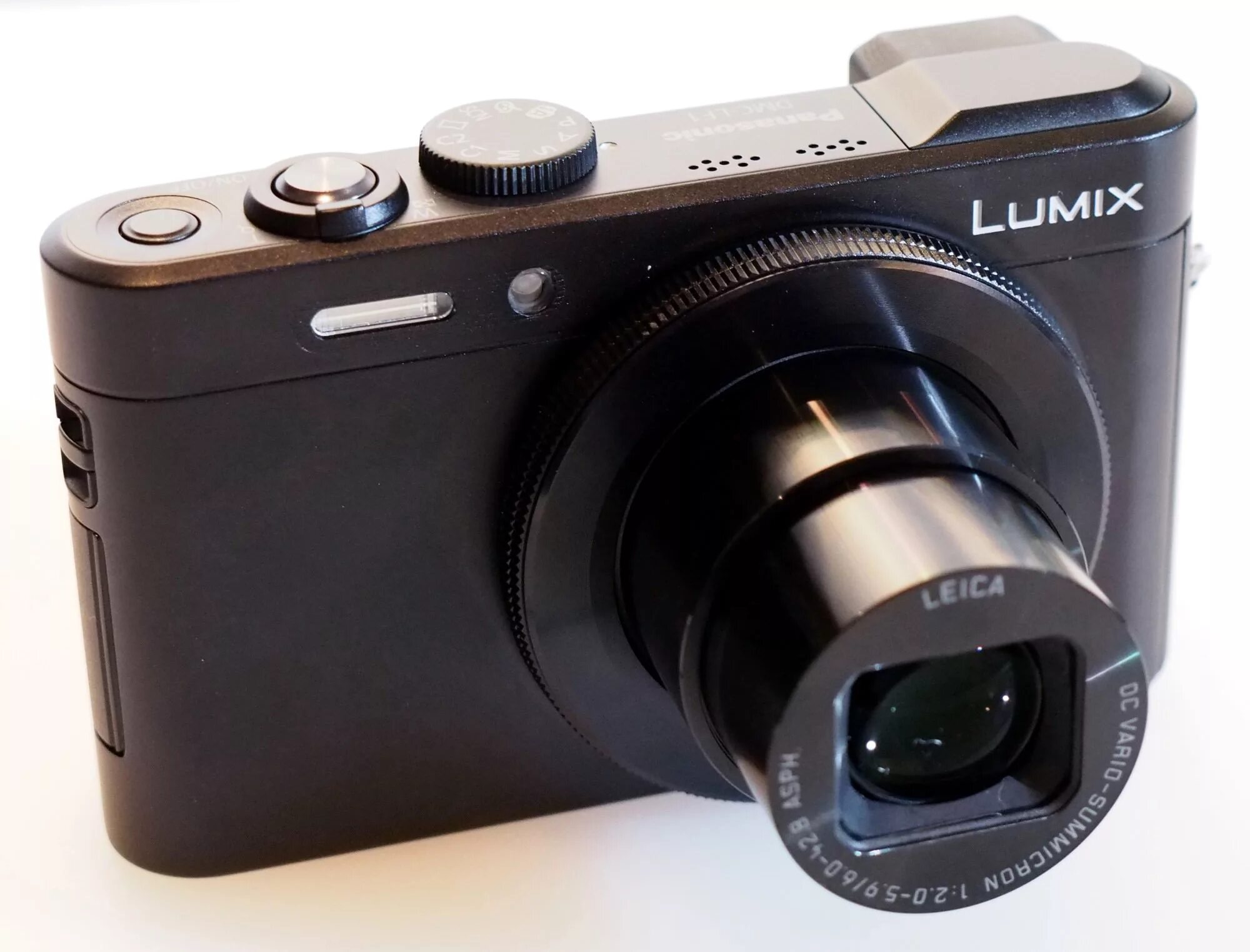 Фотоаппарат панасоник люмикс dc vario. Panasonic dmc-ft30. Фотоаппарат. Компактные фотоаппараты panasonic lumix. Panasonic dmc-tz80.