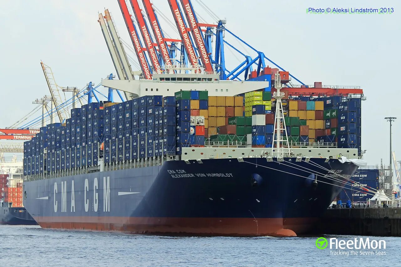Cma cgm отслеживание. Контейнеровоз cma cgm. суперсовременный контейнеровоз cma cgm. cma cgm rabelais. cma cgm samson.